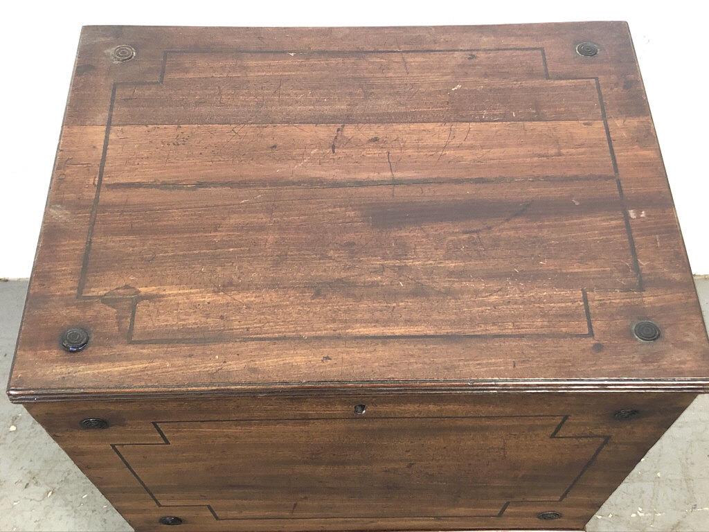 Regency Style Mahogany Cellarette 19th Century.  21 (1 of 3)