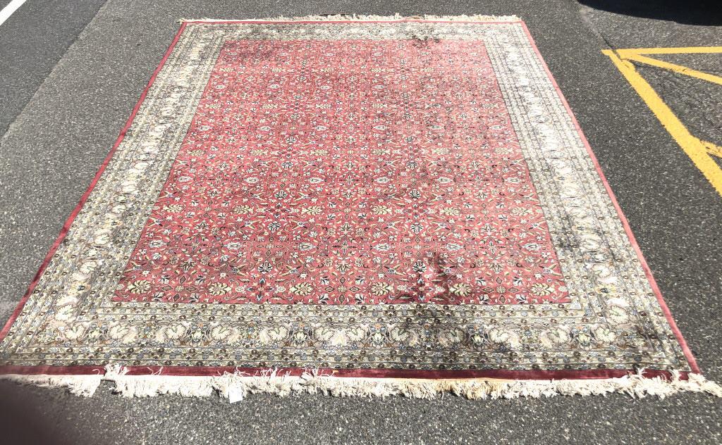 Handmade Floral Design Wool and Silk Carpet Measures (1 of 4)