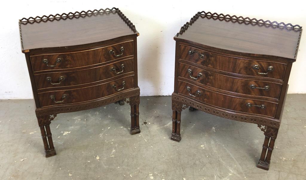 A Pair of Georgian Style Mahogany Side Tables With 3 (1 of 5)