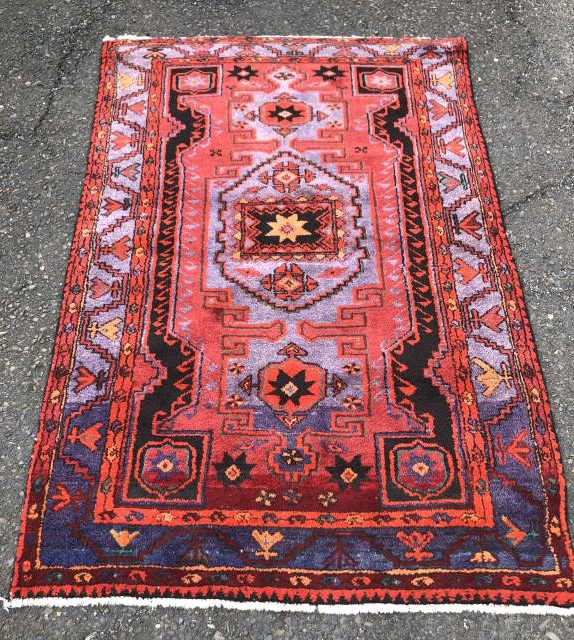 Persian Style Geometric Design Carpet 6'6" x 4' (1 of 4)