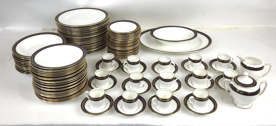 A Coalport Partial Porcelain Dinner Service Blue wheat (1 of 8)