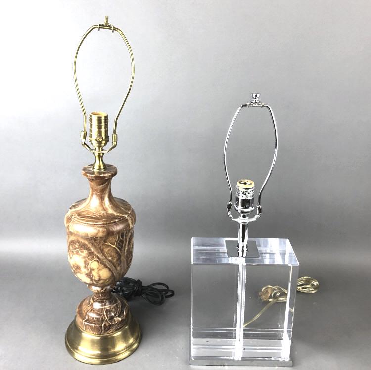 Modern Lucite Lamp (1 of 7)