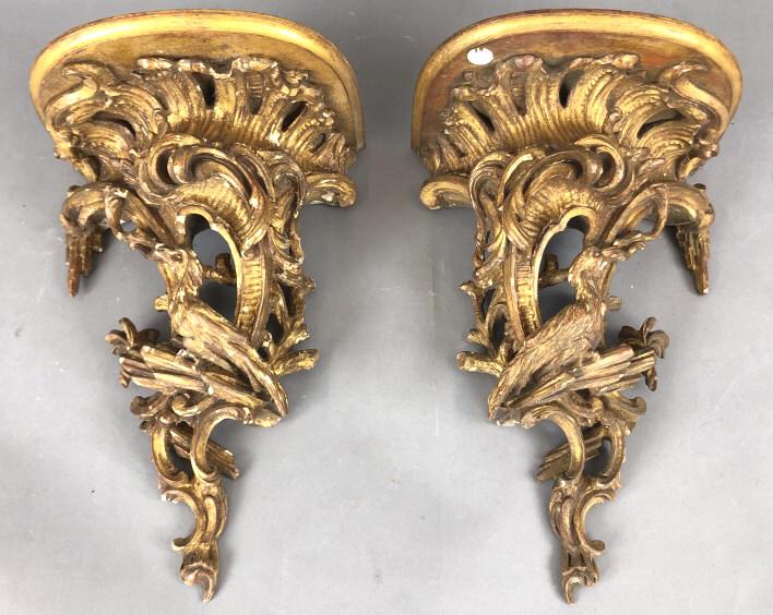 A Pair of Georgian Style Gilt Wood Wall Brackets (1 of 7)