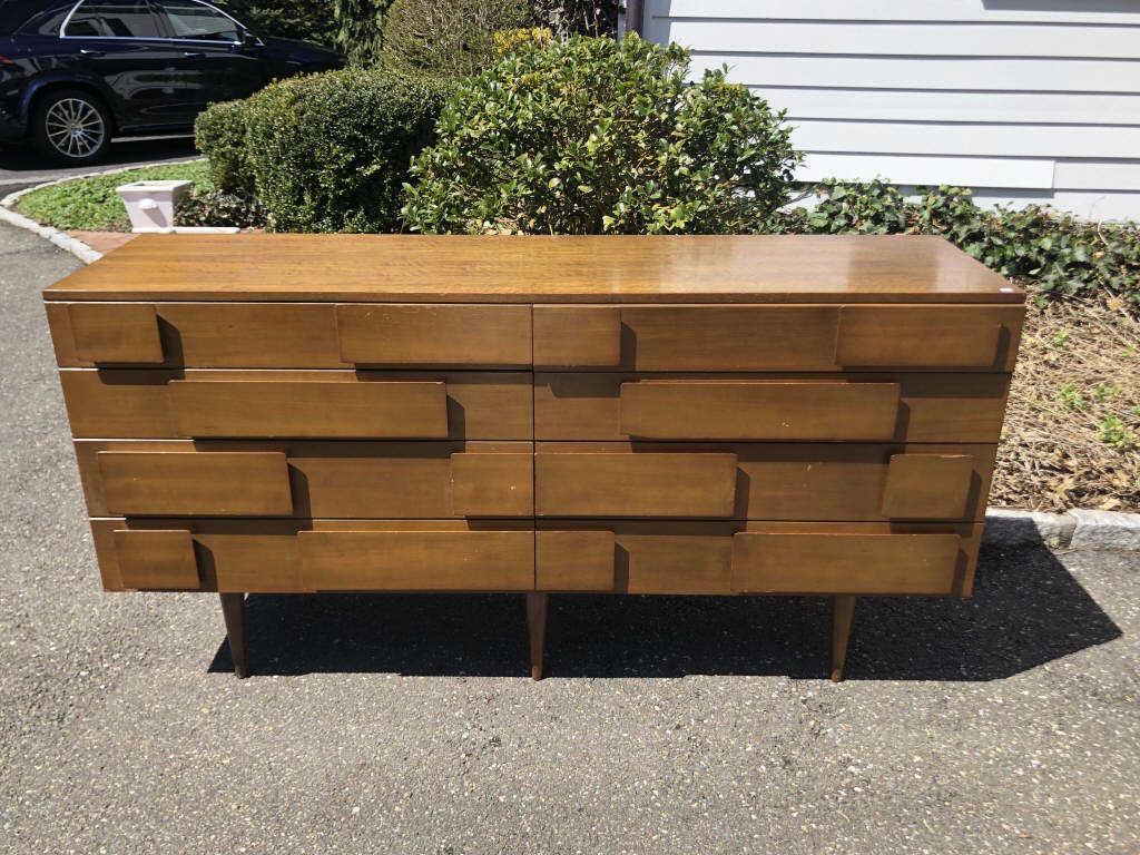 Mid Century Modern 8 Drawer Chest (1 of 4)