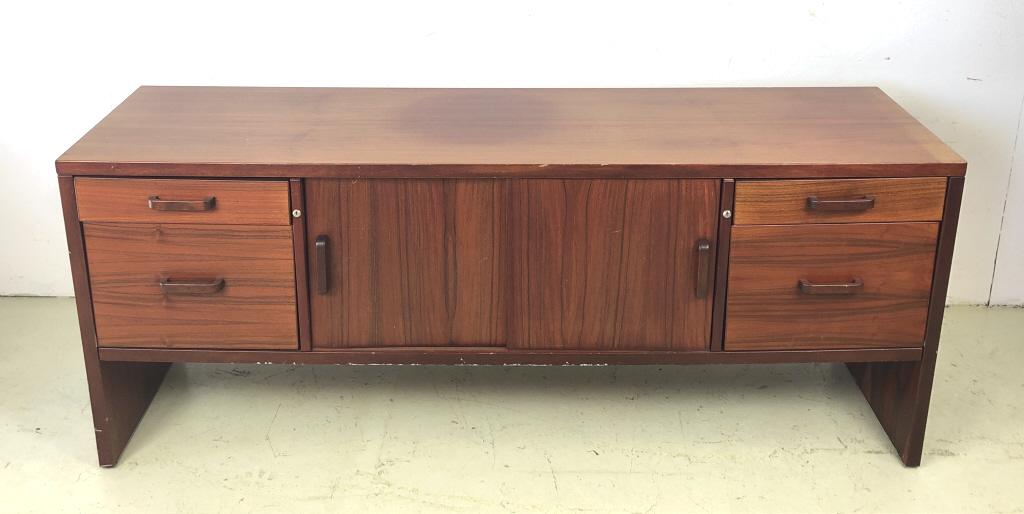 Mid Century Modern Style Rosewood Credenza (1 of 6)