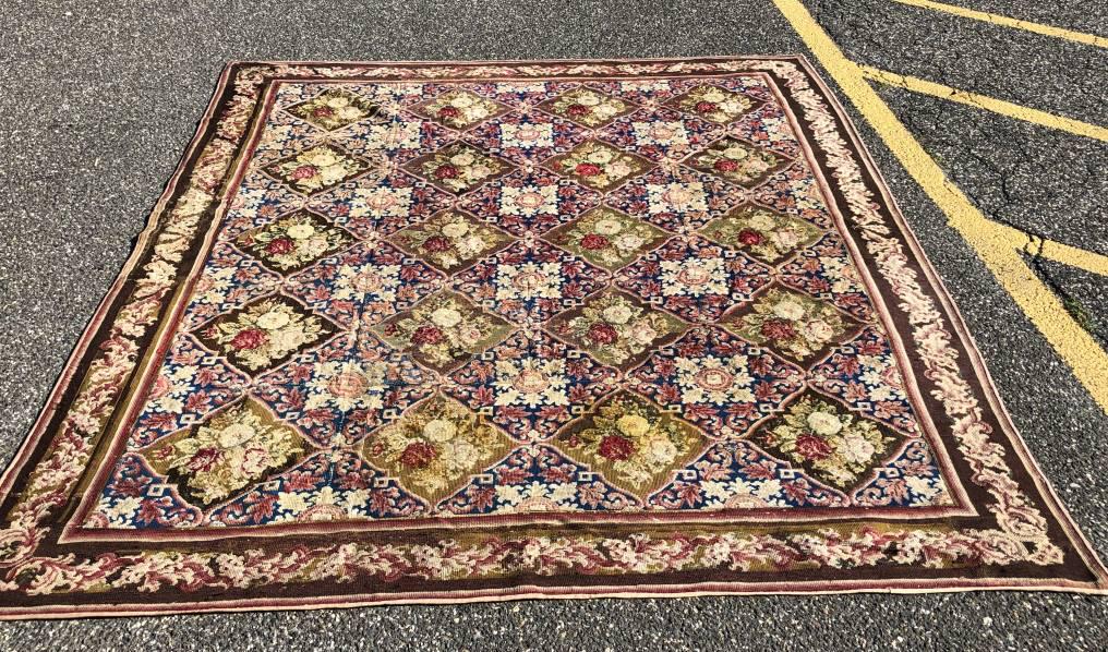 Aubusson Style Geometric Design Rug (1 of 8)