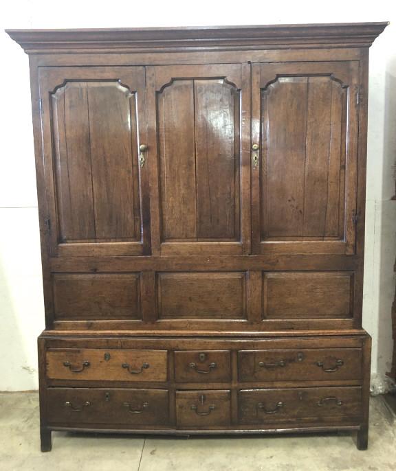 Georgian Oak Linen Press (1 of 8)