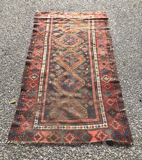 Antique Scatter Rug with Geometric Design (1 of 7)