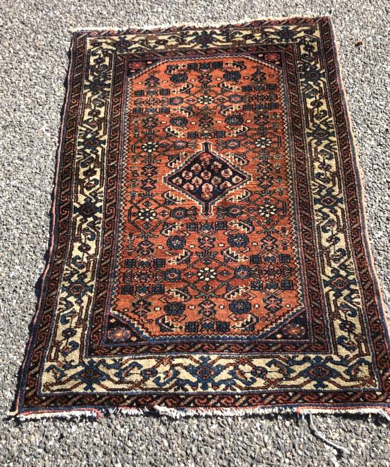 Hamadan Scatter Rug (1 of 5)