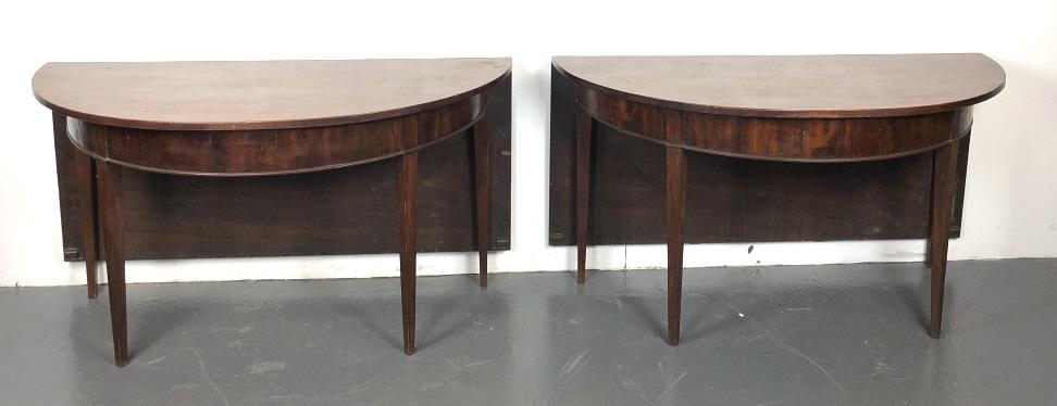 19th C. Mahogany Dining Table (1 of 7)