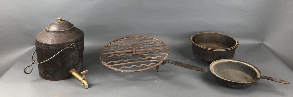 T. Holcroft Cast Iron Kettle With Tap (1 of 13)