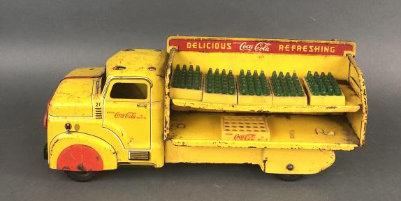 Marx Pressed Steel Coca Cola Truck (1 of 10)