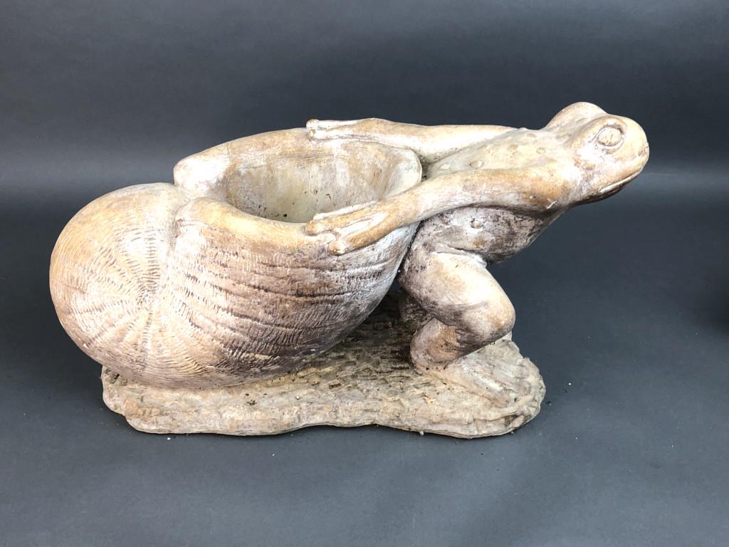 Portland Cement Frog Form Planter (1 of 6)