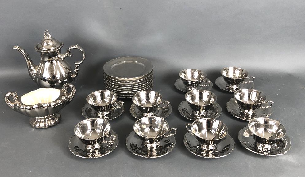 Bavarian Lustreware Porcelain Partial Tea Service (1 of 5)