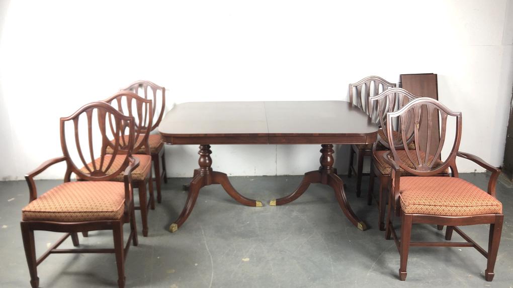Georgian Style Mahogany Dining Table (1 of 7)