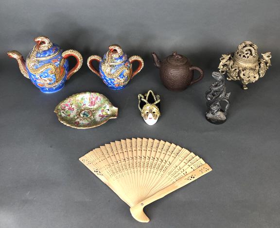 3 Asian Style Teapots (1 of 15)