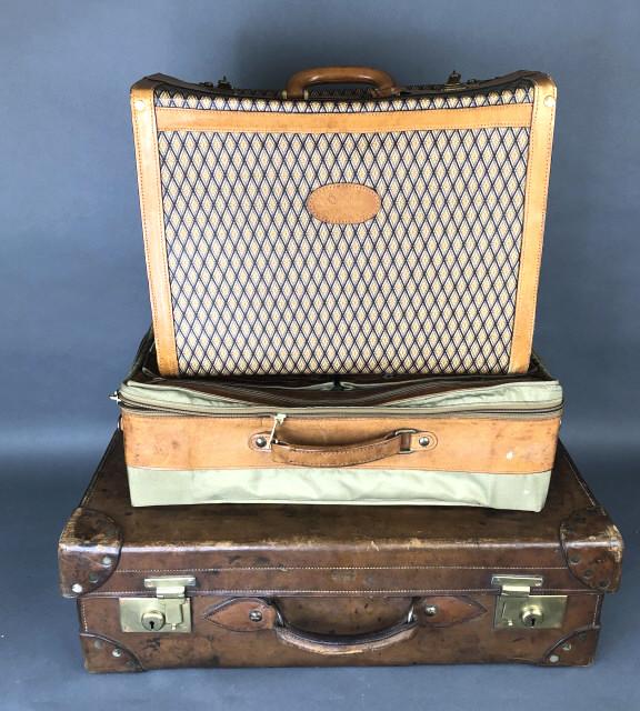 Leather Suitcase (1 of 17)