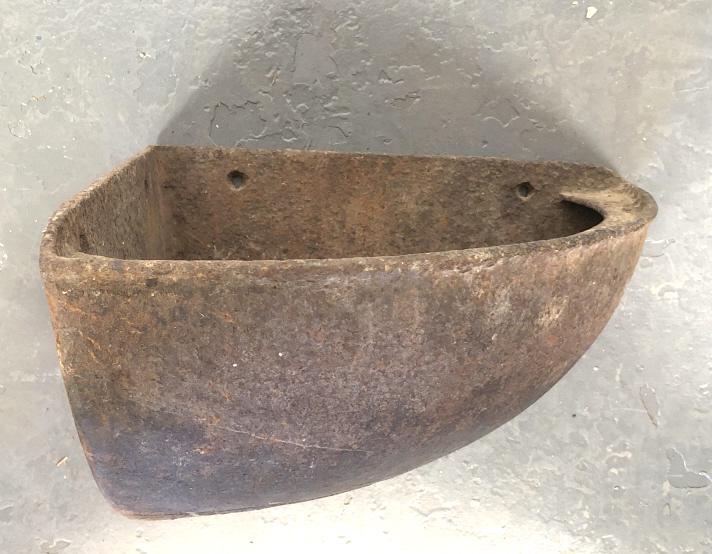 Cast Iron Corner Horse Trough Mar 27, 2023 The Auction Barn LLC. in CT