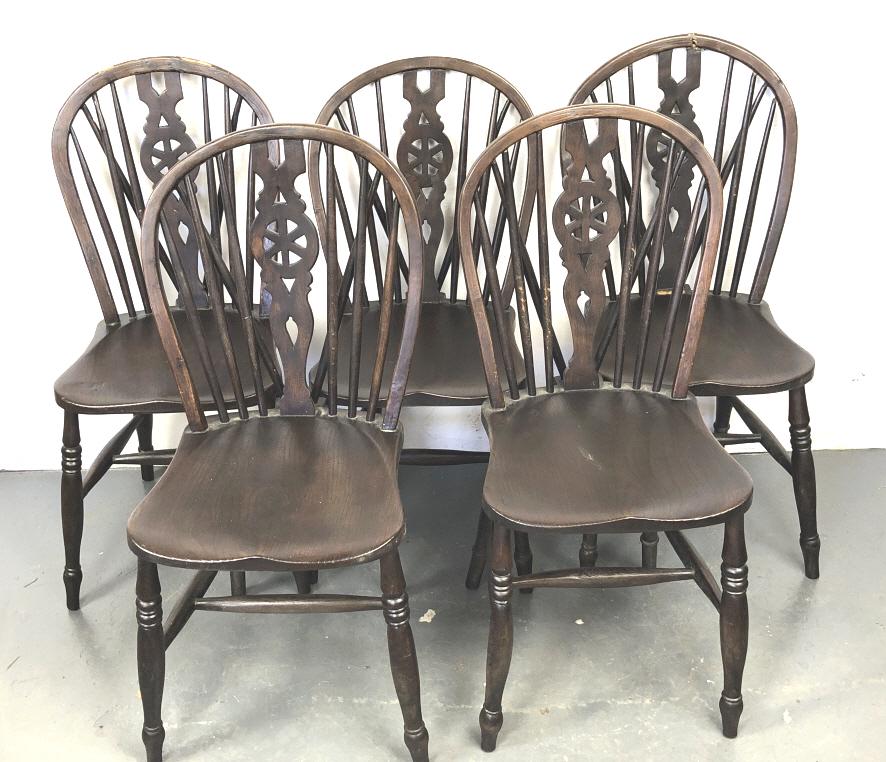 Set of 5 Windsor Chairs (1 of 6)