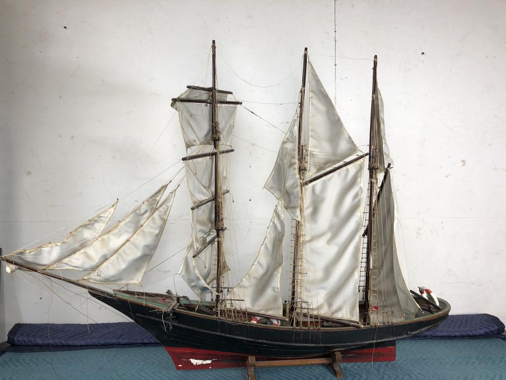 3 Mast Model Ship (1 of 9)
