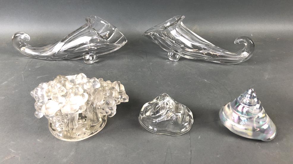 2 Glass Cornucopias (1 of 8)