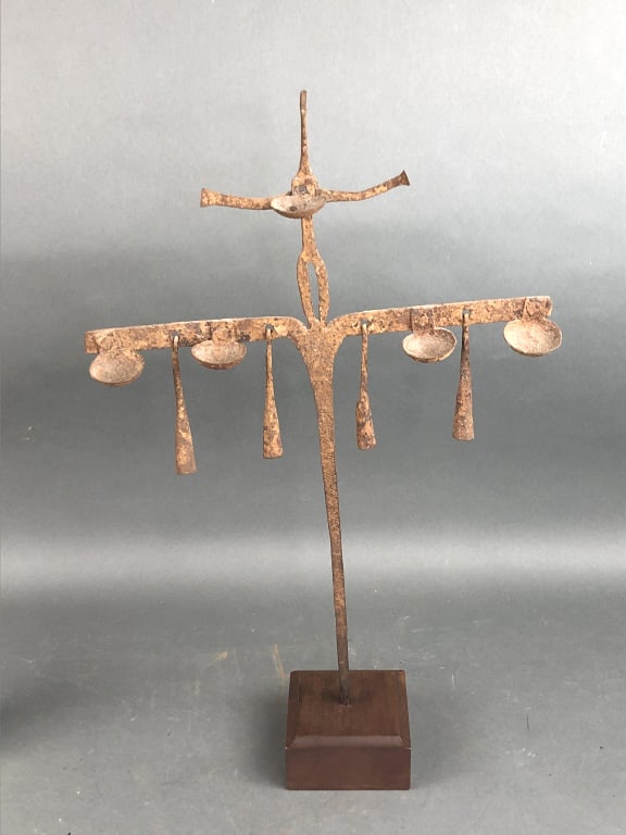 Dogon Iron Oil Lamp (1 of 4)