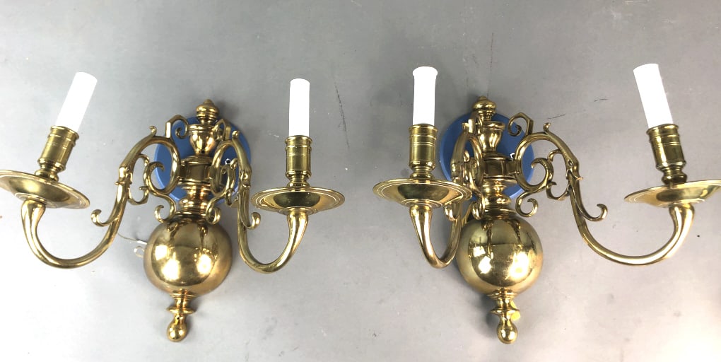 Pair of Brass Sconce: Pair of Brass Sconce 13"h x 14"w 10"d Condition, some scratches and scuffs, untested