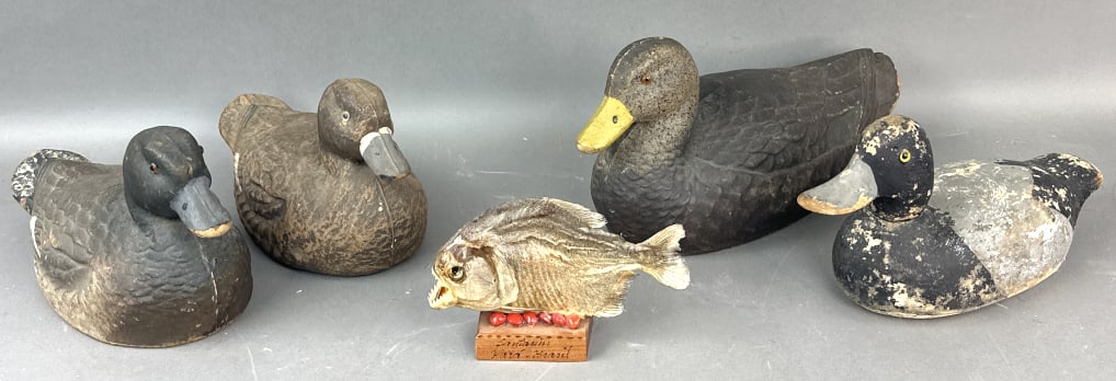 Group of 4 Decoy Ducks (1 of 10)