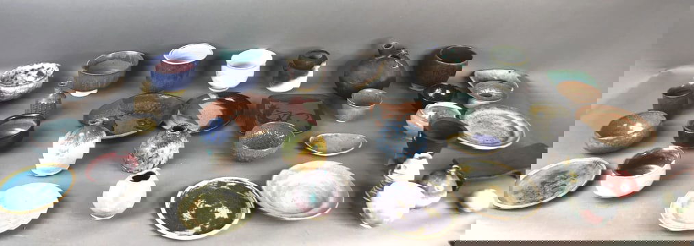 Group of Ceramic Table Ware (1 of 10)