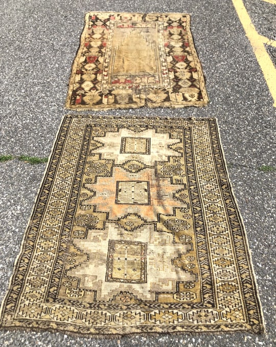 2 Antiques Scatter Rugs (1 of 6)