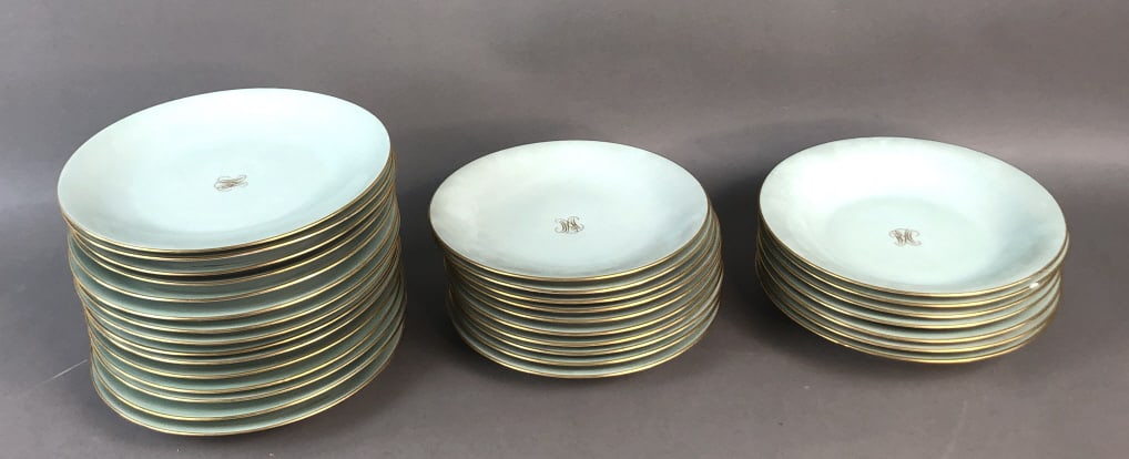 Wintergreen Limoge Partial Dinner Service (1 of 7)