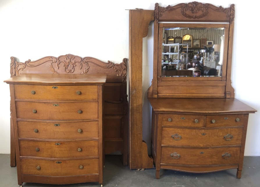 Three Piece Oak Bedroom Set (1 of 4)