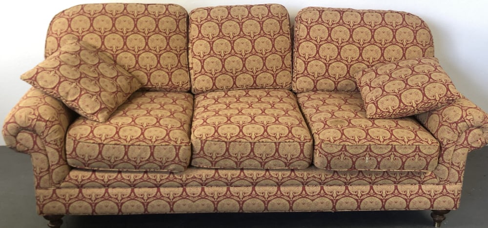 Kravit Floral Sofa (1 of 5)