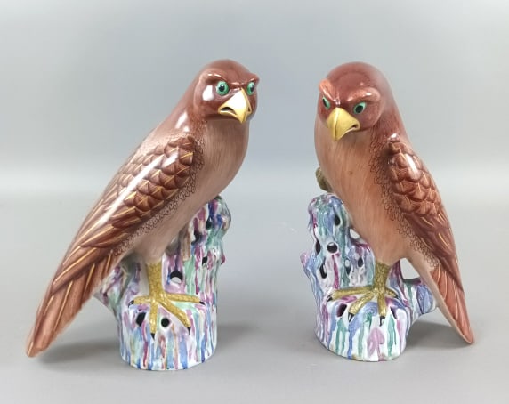 Pair of Nelson Rockefeller Mottahedeh Hawks (1 of 7)