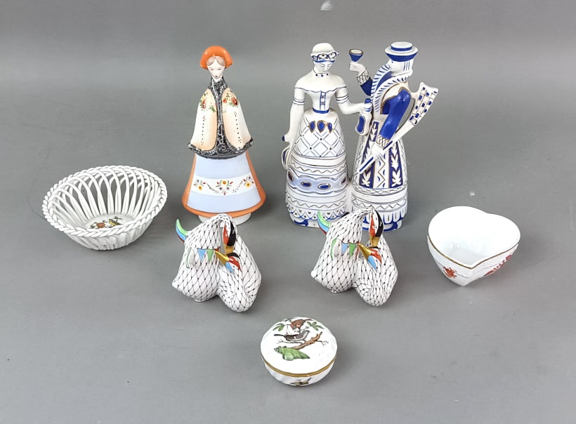 Group of Hungarian Porcelain Articles (1 of 10)