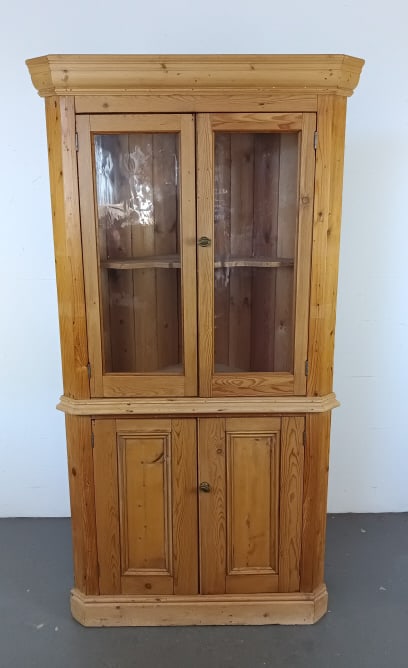 Pine Corner Cabinet: Pine Corner Cabinet 79"h x 41 3/4"w x 18"d Condition: Some scratches and scuffs.