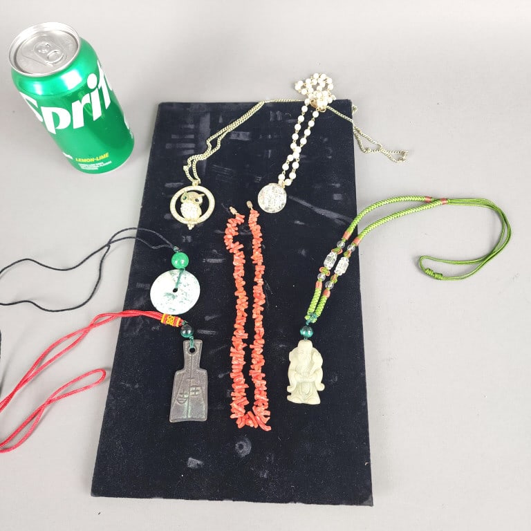 Costume Jewelry w/ Coral Jade & more (1 of 9)