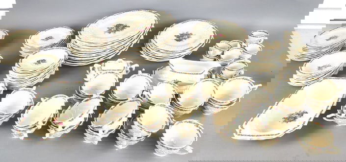 Crown Ducal 'Gainsborough' Partial Dinner Set (1 of 15)