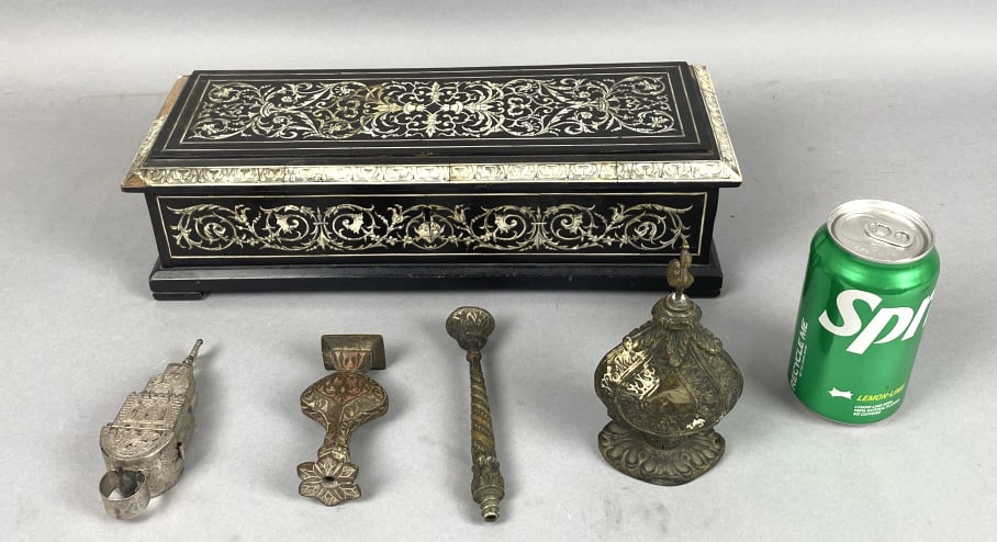 Ebonized Glove Box w/ Judaica Wedding Ring (1 of 10)