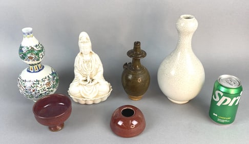 Six Chinese Porcelain Articles