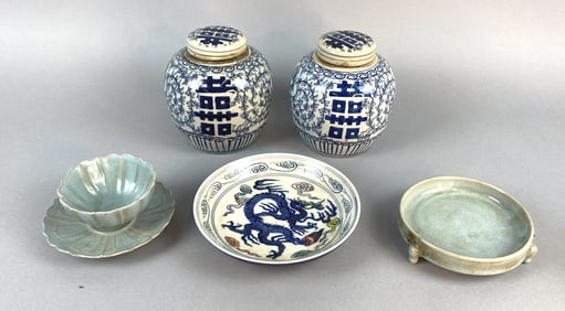 Six Chinese Porcelain & Pottery Articles