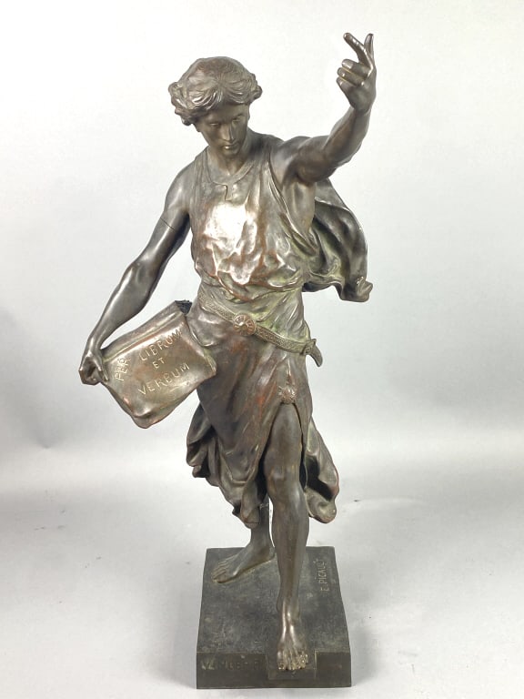 Emile Louis Picault Bronze "Vincere" (1 of 8)