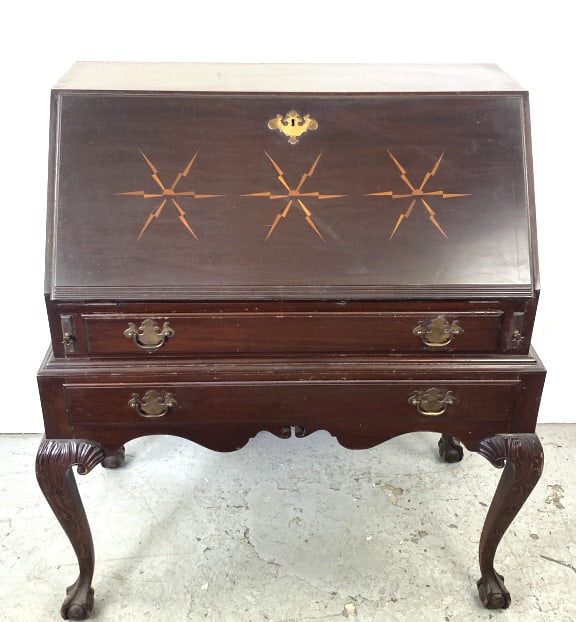 Chippendale Style Mahogany Slant Front Desk: Chippendale Style Mahogany Slant Front Desk 42 1/2"h x 38 1/4"w x 21"d Condition: Some scratches and scuffs.