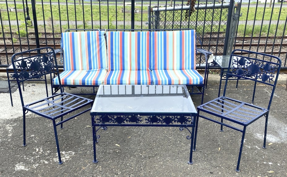 5 Piece Patio Set w/ Shell & Coral Design (1 of 6)