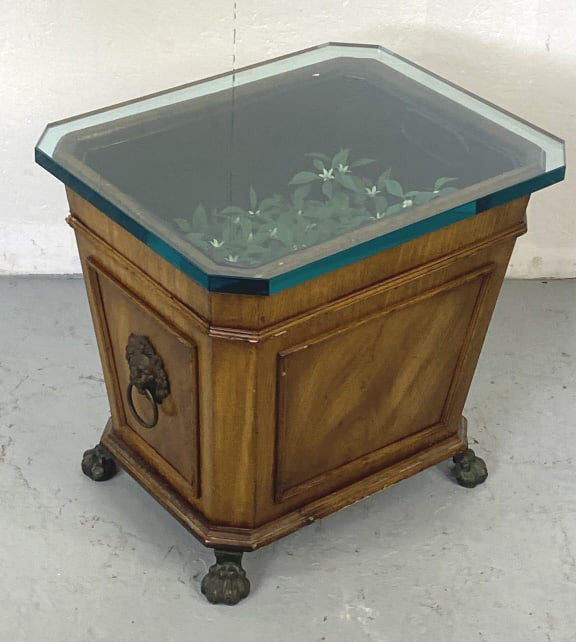 Georgian Style Mahogany Cellarette (1 of 6)