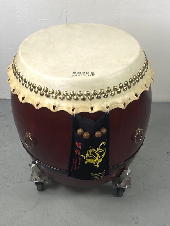 Large Chinese Chinese Drum on Stand (1 of 5)