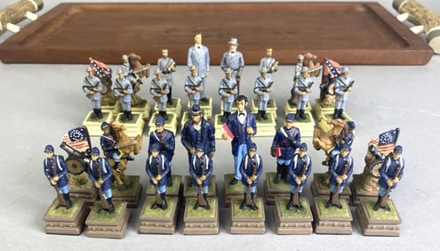 Civil War Themed Chess Set w/ Tray