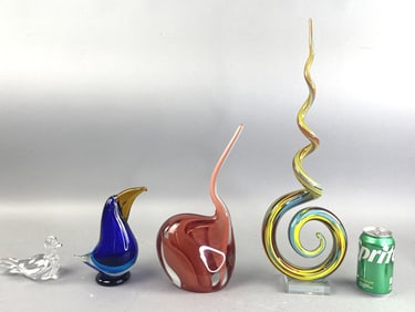 Group of 4 Art Glass Articles