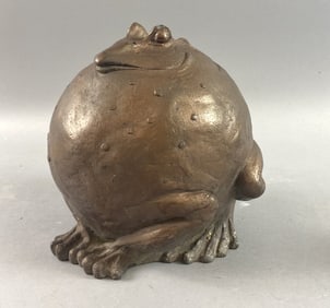 Composition Figure of Fat Toad