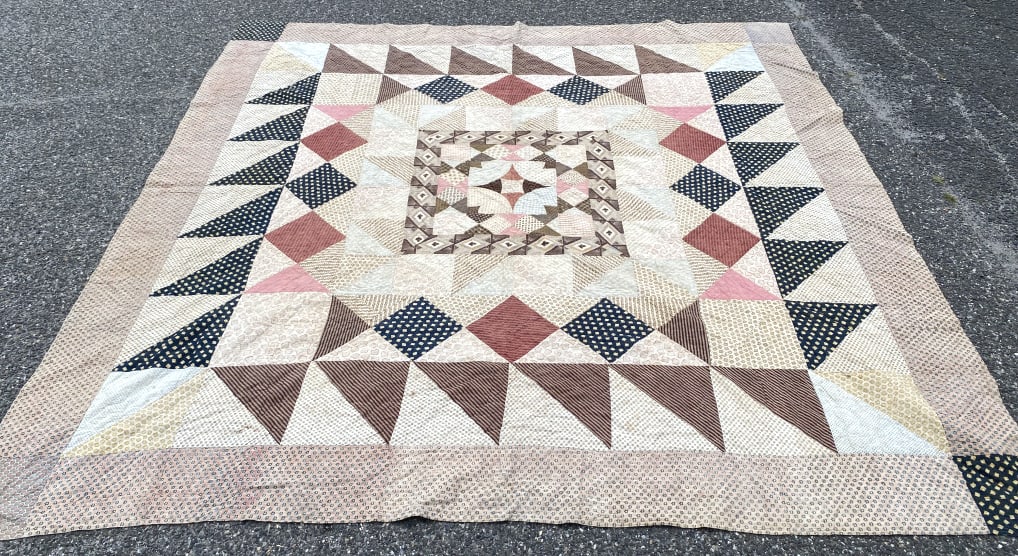 Antique Patchwork Quilt (1 of 9)